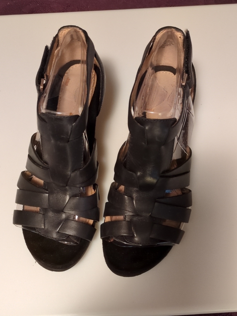 Easy Spirit Black Leather Women's Strappy Heeled Sandals 7M
